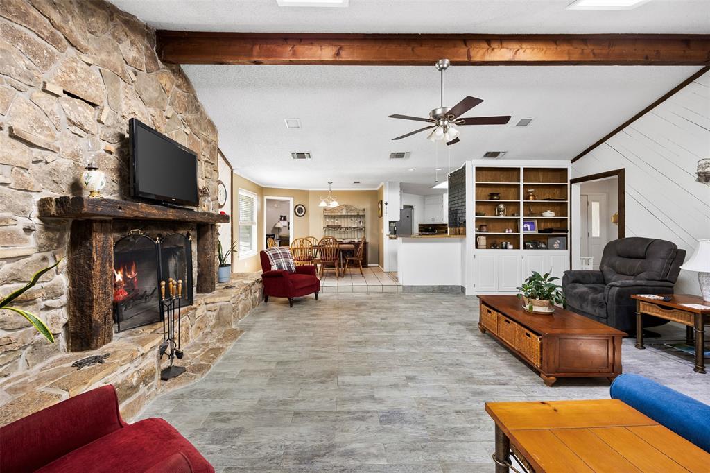 1816 Caddo Peak Road