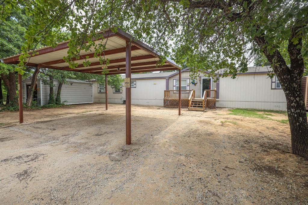 Photo of 720 Red Oak Farm Road, Clyde, TX 79510 (MLS # 21299347)