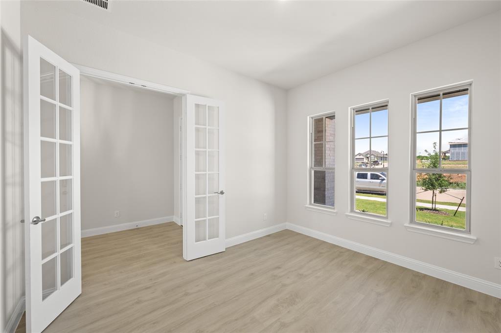 Sheppard's Place - Residential