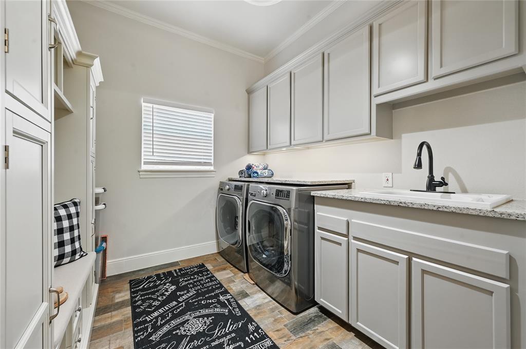 Flower Mound, Texas 75022, United States, 5 Bedrooms Bedrooms, ,5 BathroomsBathrooms,Residential,Pending,115905