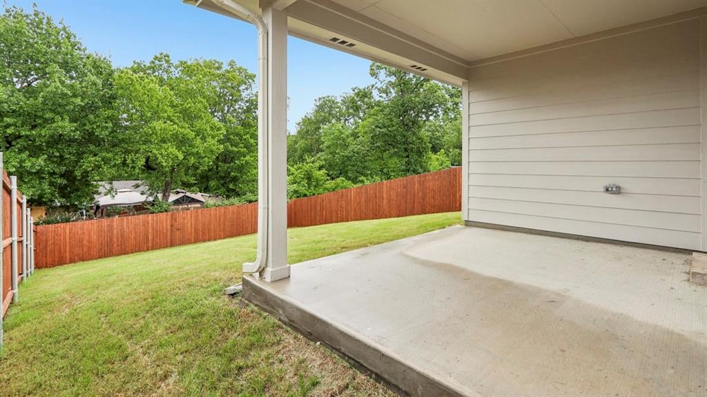 921 Jefferson Way