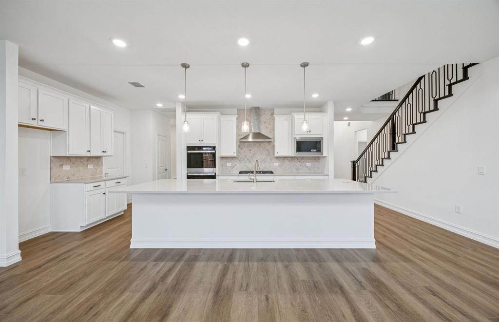 11140 Roxburgh Road