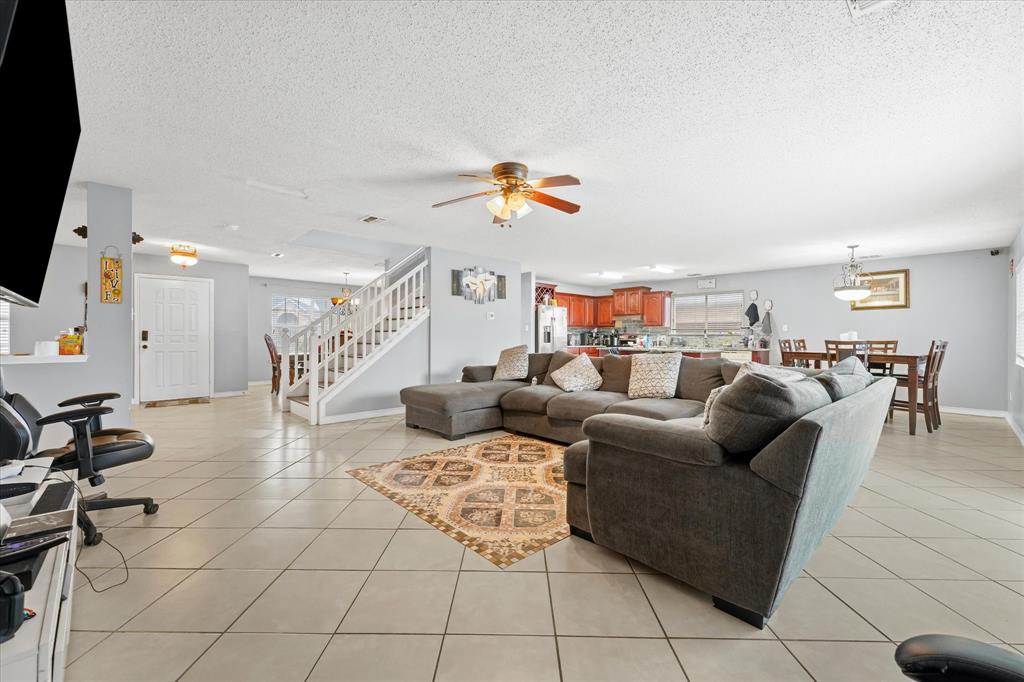 1818 Cedar Ridge Drive