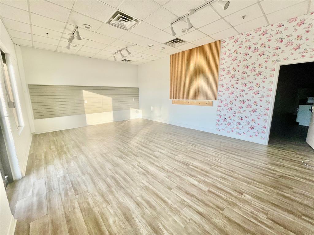 610 E Byron Nelson Boulevard 112-114