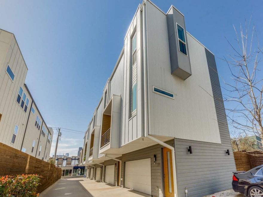 Corner Unit and extra windows provide ample natural light, 2 bed, 2.5 bathroom with large backyard area. Tabak designed and built.These stunning 3 story homes have been designed with a focus on clean modern lines & attention to details throughout. European kitchen cabinets with soft close hinges and drawer glides. Kitchen features floating edge quartz counters, stainless appliances and large 2nd floor balcony. . In the heart of Bryan Place, minutes from Exall Park, Downtown, Uptown, Henderson Ave and Lower Greenville.