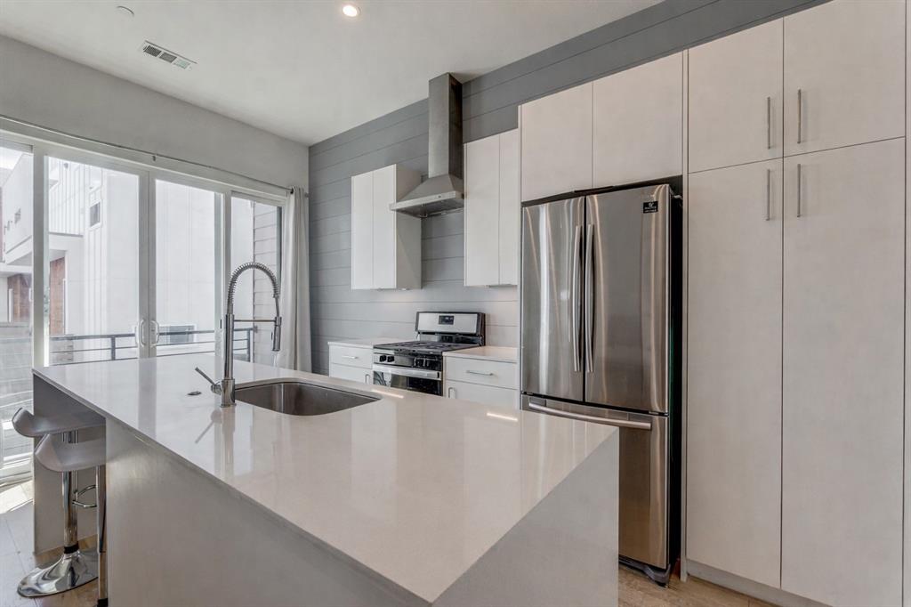 1514 N Washington 105