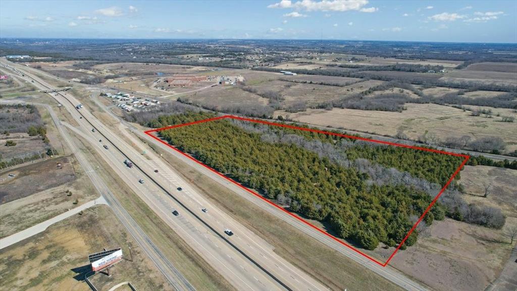 APN 130812 N Collins Freeway