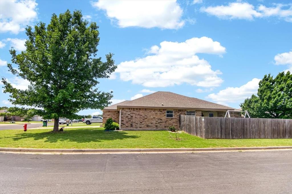 621 Apple Cross Drive