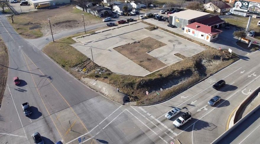 Prime commercial vacant lot in a growing  Dallas corridor with strong visibility and easy access to major highways. This ±0.67-acre platted lot offers excellent frontage on W Danieldale Rd and is ideal for retail, office, medical, service, or small development projects.

Located near I-35E and US-67, this property provides convenient connectivity to Downtown Dallas and surrounding areas. Utilities are nearby, and the lot is located in an established area with steady traffic and access to nearby residential communities.

A great opportunity for investors, developers, or business owners looking to build in a high-demand location. Endless potential in an expanding market.