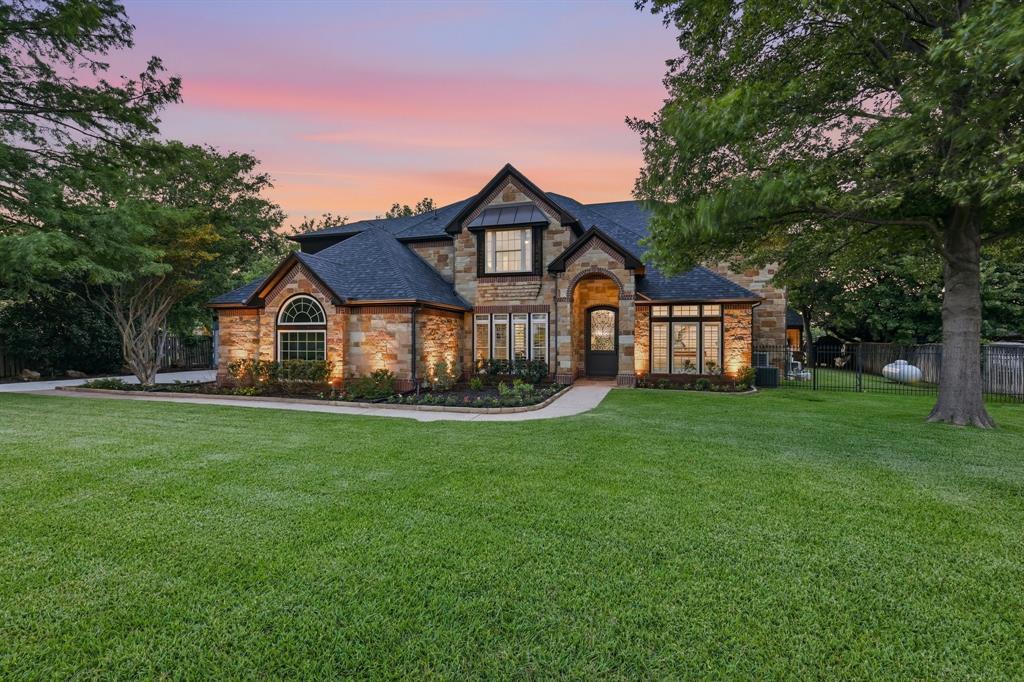 210 Canyon Oaks Drive