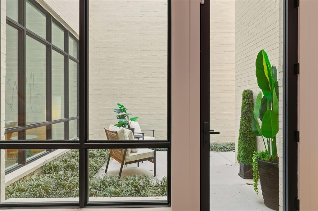 Kessler West Townhomes - Residential