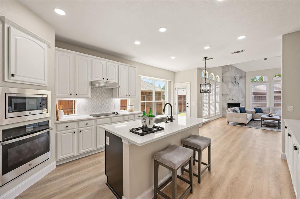 11207 Raveneaux Drive