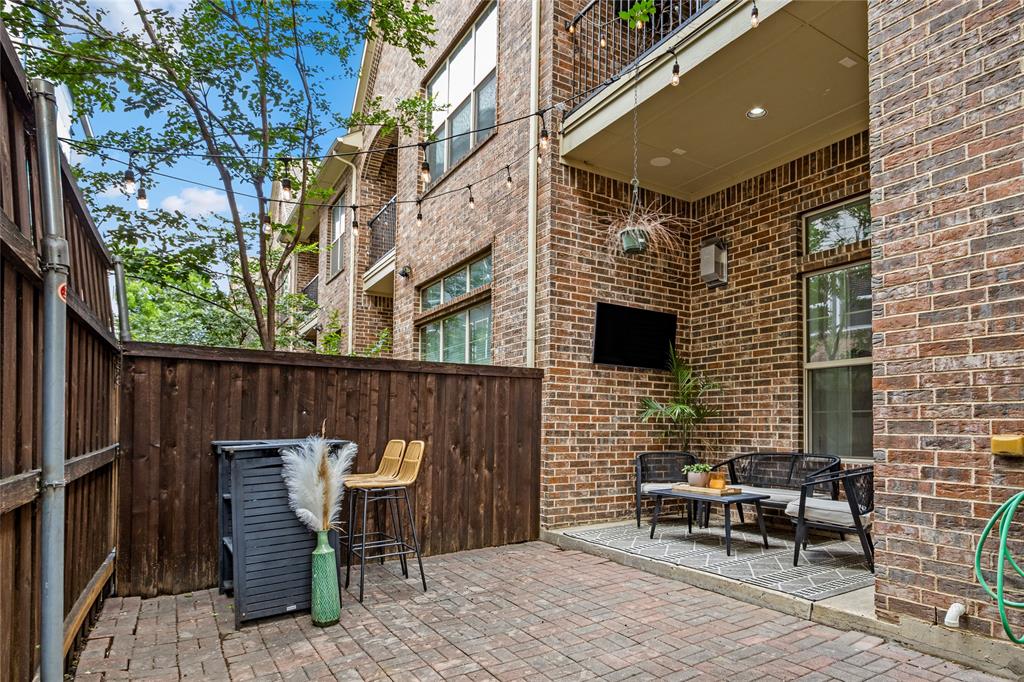 Lafayette Square - Residential