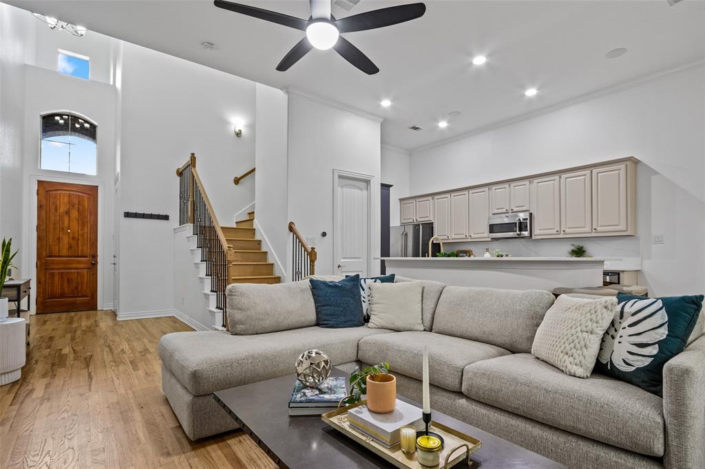 2205 Eriksson Lane