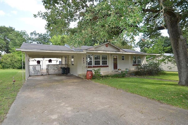 220 LITTLEFIELD DR, POINT, TX 75472 - Image bc5365601595eb4c21ca88daaef25c07/2156756066