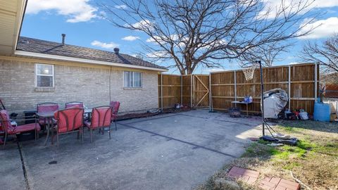 A home in Krum