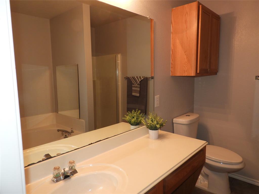 High Pointe #2b - Residential Lease