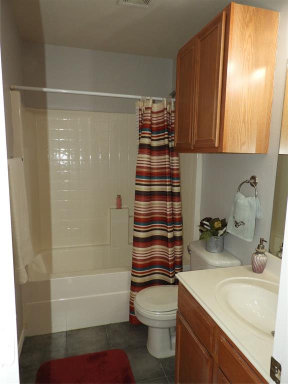 High Pointe #2b - Residential Lease