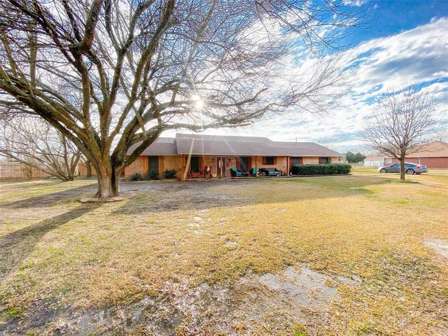 If you are looking for space inside and out, this property has it. Four bedrooms on an acre lot provides plenty of space for family and friends. The neighborhood consists of similar sized lots and provides a peaceful setting.