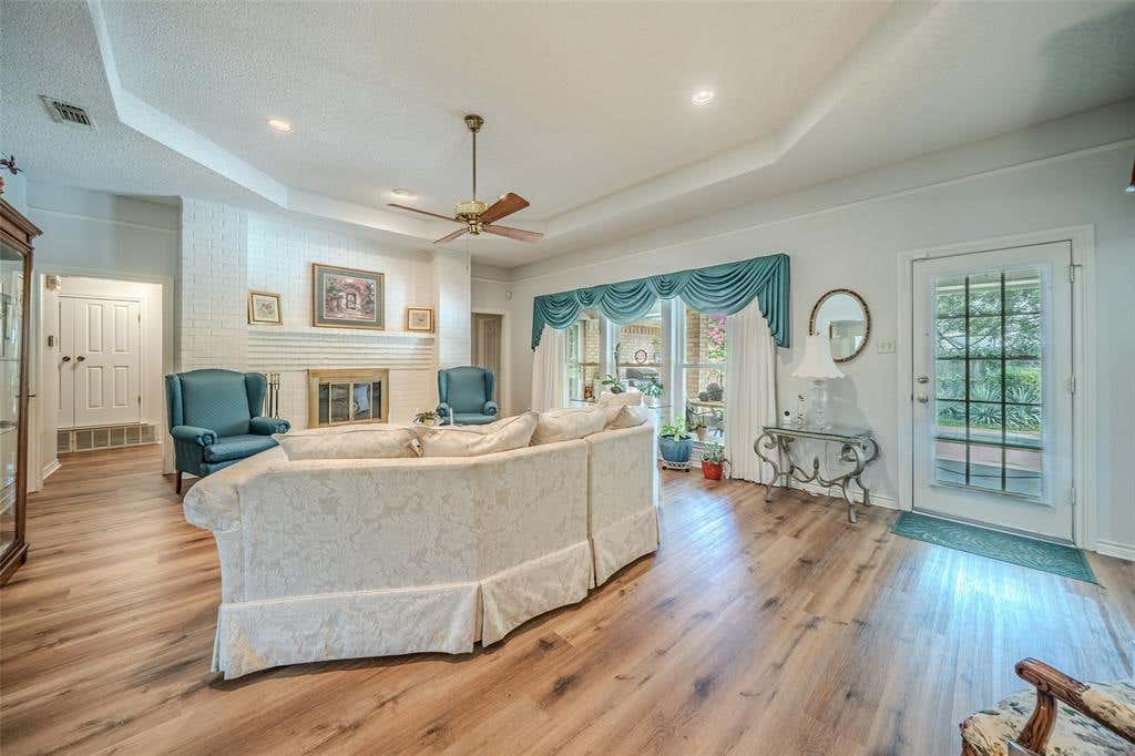 Photo of 7013 Battle Creek Road, Fort Worth, TX 76116 (MLS # 21320872)
