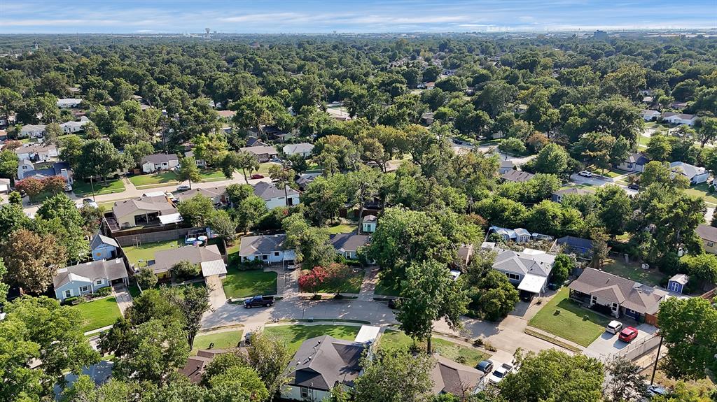 1438 Redbud Lane