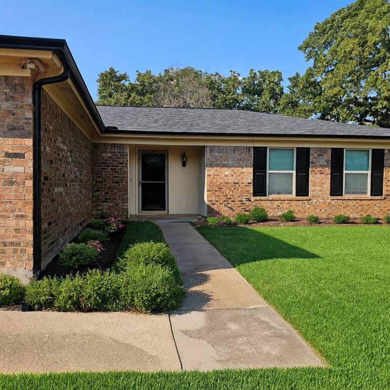 6221 Barcelona Drive