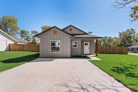 200 Pine Street Bonham TX 75418