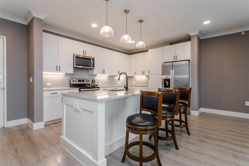 Sojurn At The Realm Condominiu - Residential