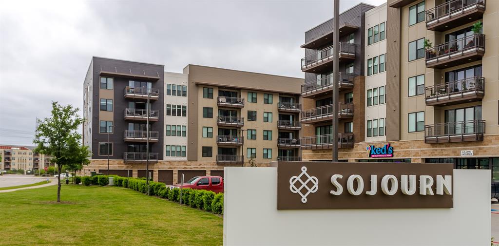 Sojurn At The Realm Condominiu - Residential