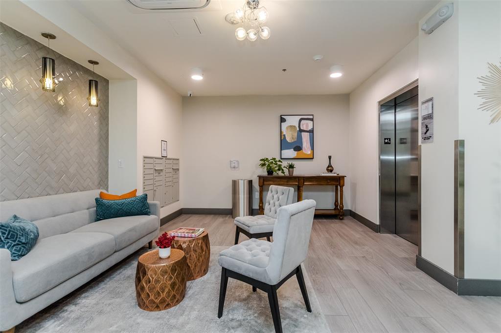 Sojurn At The Realm Condominiu - Residential