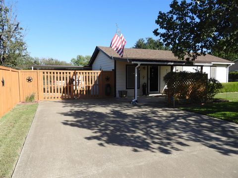 A home in White Settlement