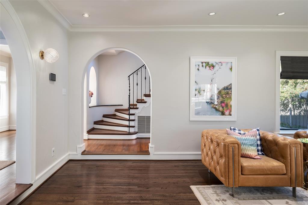 Country Club Estates - Residential