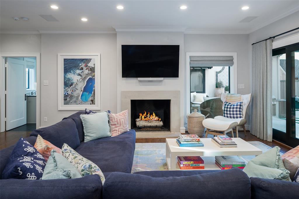 Country Club Estates - Residential