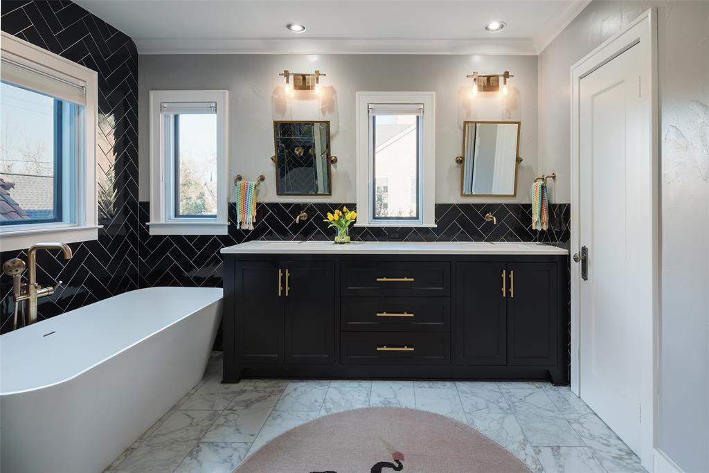 Country Club Estates - Residential