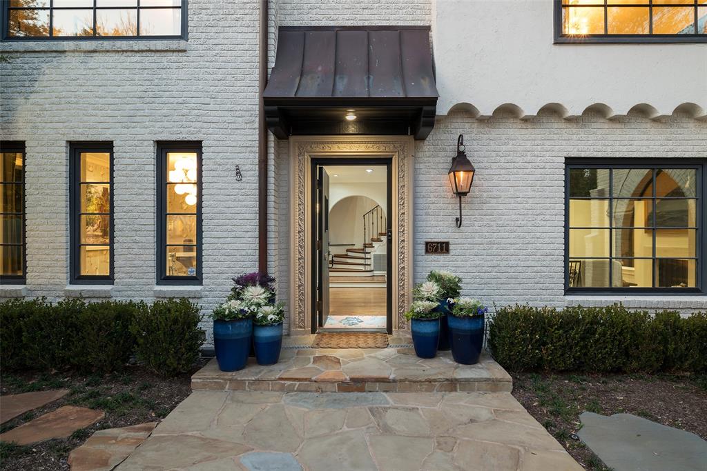 Country Club Estates - Residential