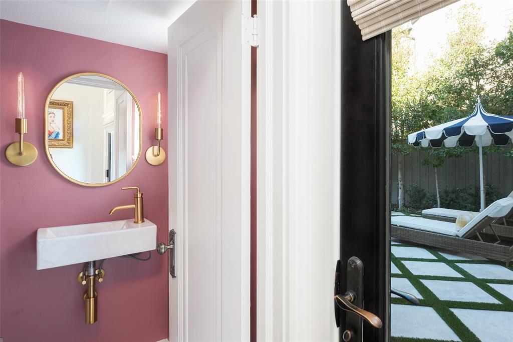 Country Club Estates - Residential