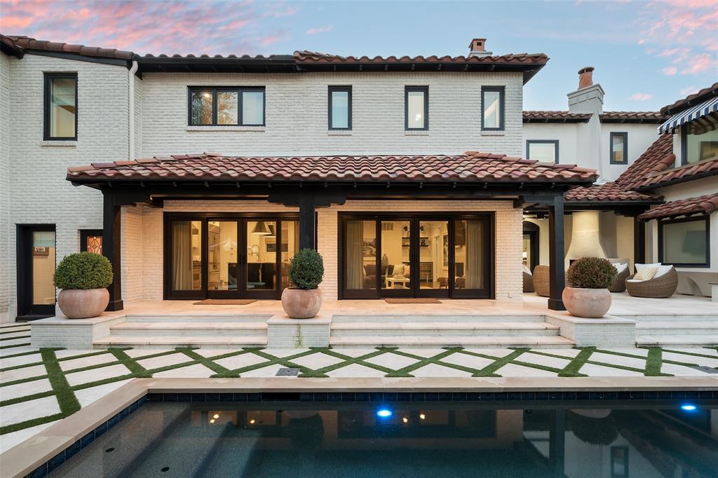 Country Club Estates - Residential