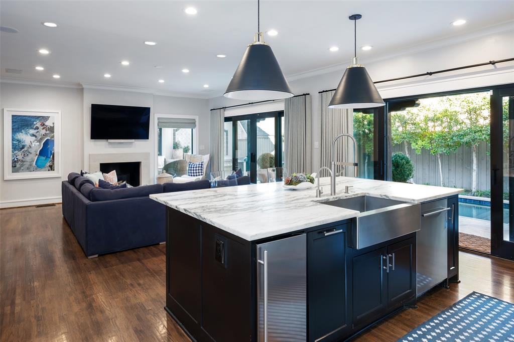 Country Club Estates - Residential