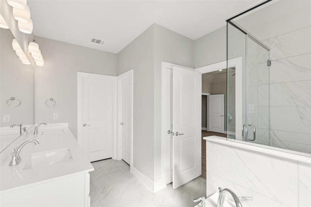 Lakeway Estates - Residential