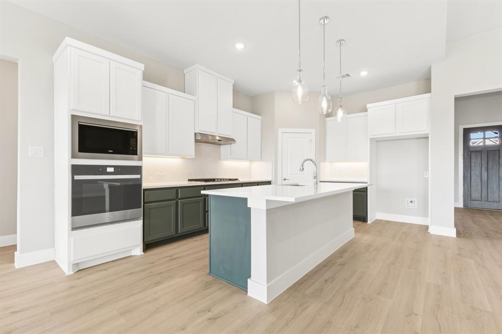 Lakeway Estates - Residential