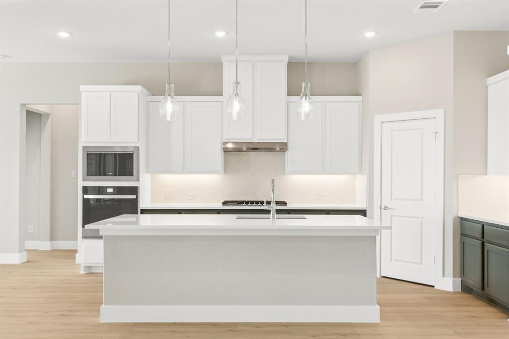 Lakeway Estates - Residential