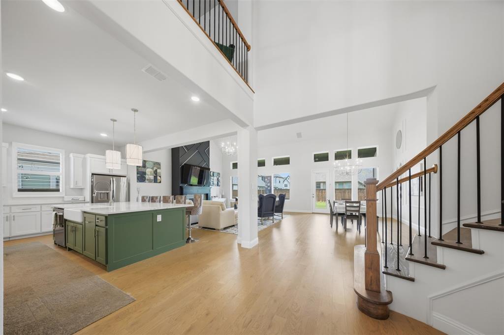 1903 Green Jasper Place