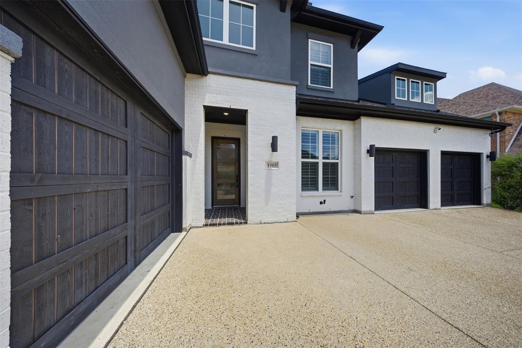 1903 Green Jasper Place