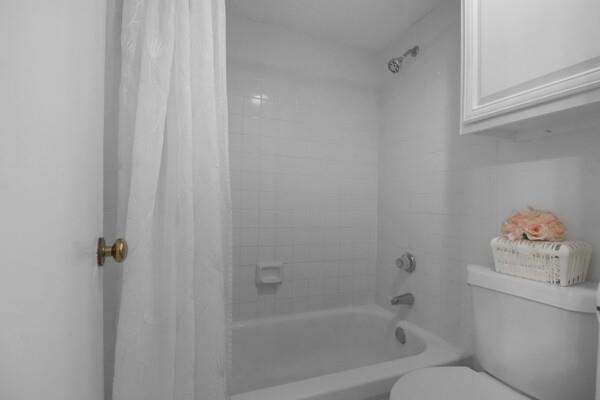 Richland Park Apt-Westchase Condo - Residential