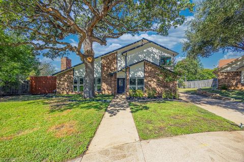 2112 Oakmeadow Place Bedford TX 76021