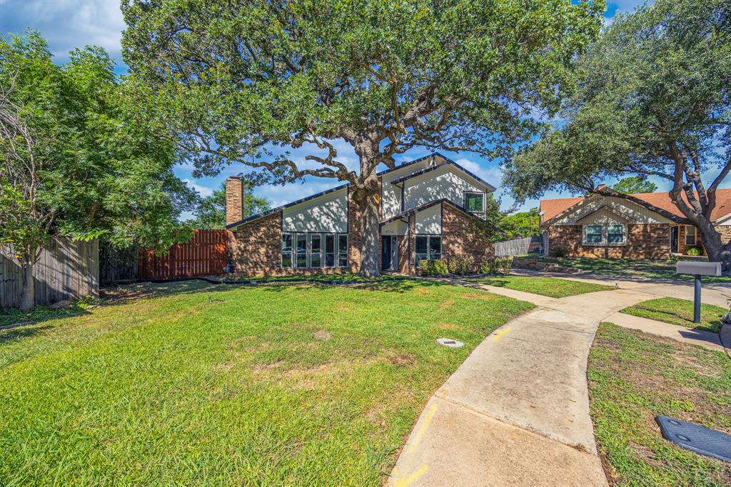 2112 Oakmeadow Place