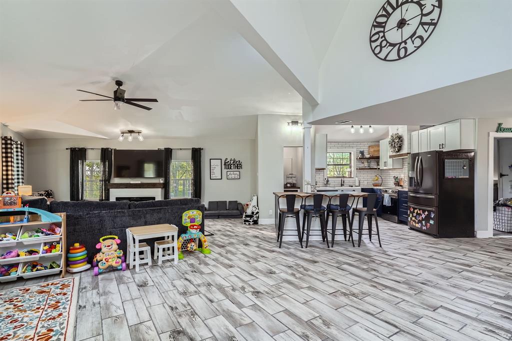 7608 Clearview Hills Court
