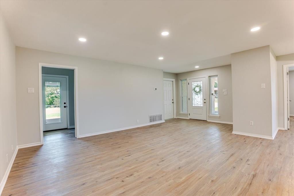 104 Pontiac Drive