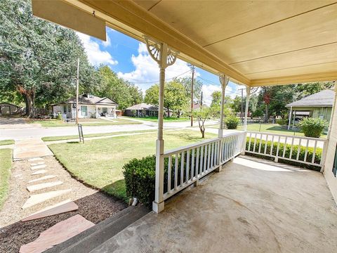 A home in Terrell