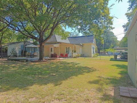 A home in Terrell